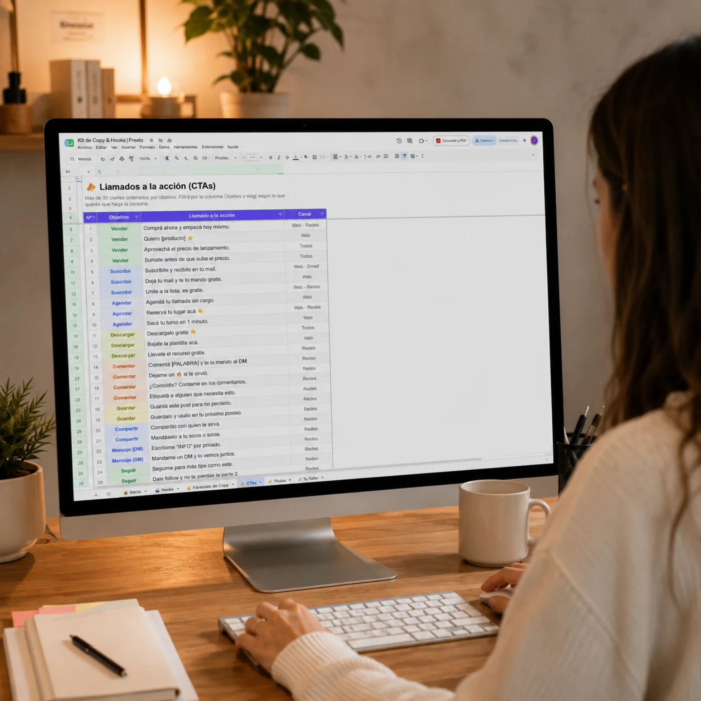Copywriting y Hooks para contenido de Freelo, abierto en pantalla